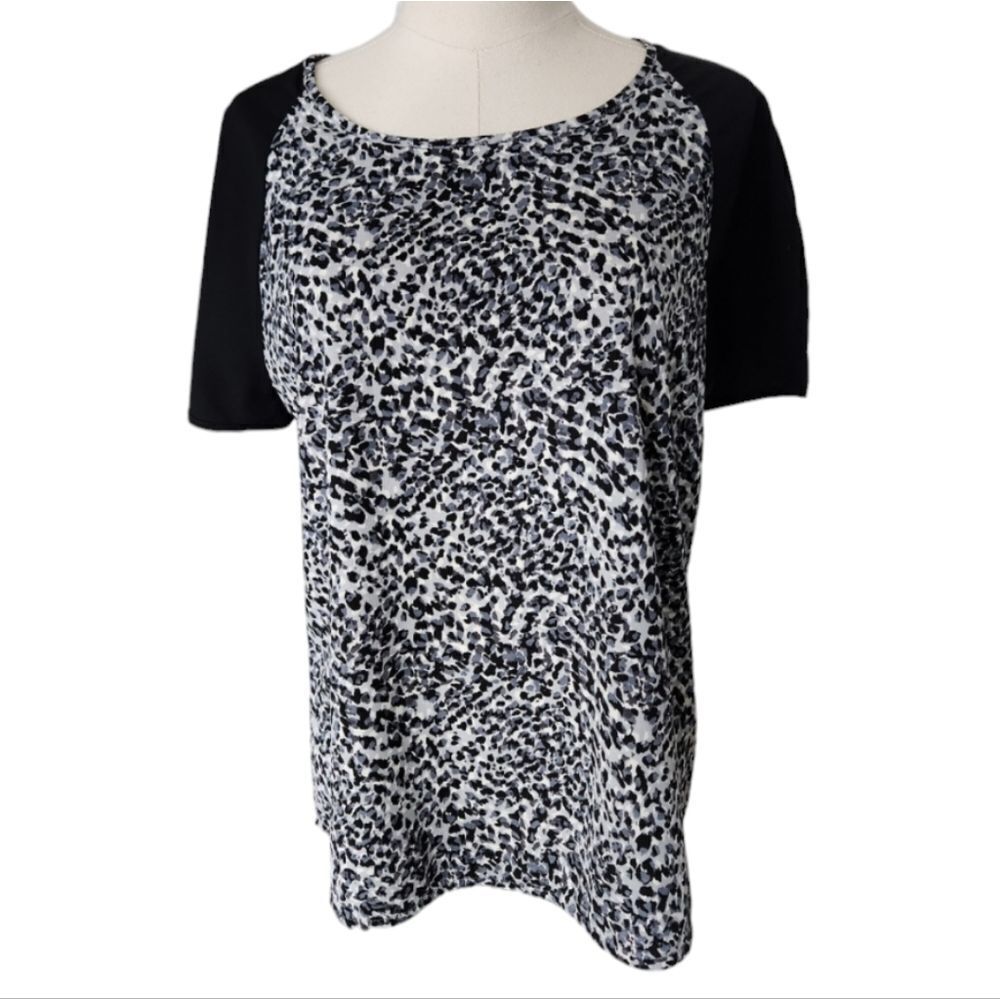 Banana Republic Top - Size Medium